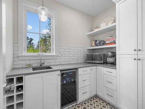 64 Cameron Road, New Haven, PE 