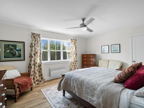 64 Cameron Road, New Haven, PE 