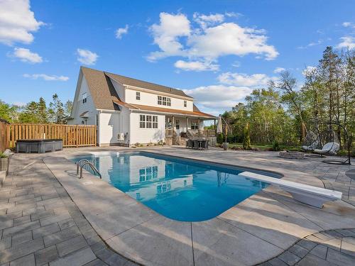 64 Cameron Road, New Haven, PE 