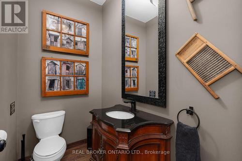 1002 Cowbell Lane N, Gravenhurst, ON - Indoor Photo Showing Bathroom
