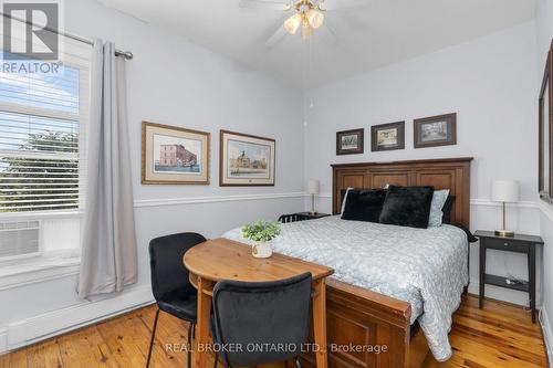 1002 Cowbell Lane N, Gravenhurst, ON - Indoor Photo Showing Bedroom