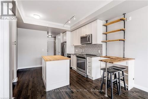 119 - 168 Sabina Drive, Oakville, ON - Indoor Photo Showing Kitchen