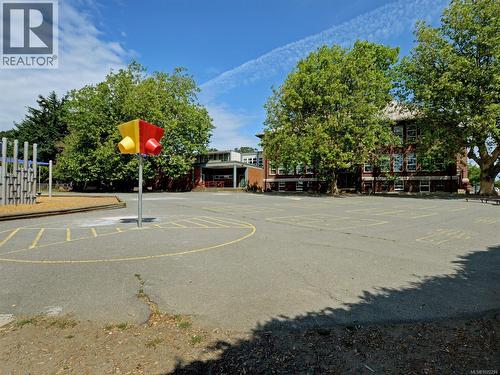 Willows Elementary (Catchment) - 1716 Bay St, Victoria, BC - Outdoor