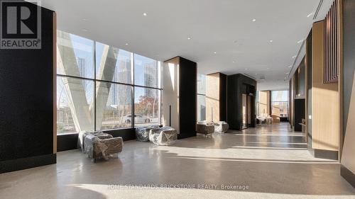 3501 - 2920 Highway 7 Road W, Vaughan, ON - Indoor Photo Showing Other Room