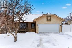 30 Cottonwood PLACE  Lumsden, SK S0G 3C0
