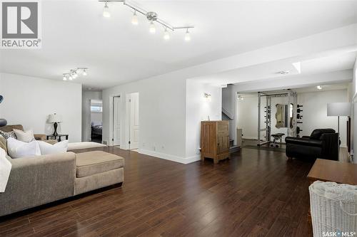 30 Cottonwood Place, Lumsden, SK - Indoor Photo Showing Living Room