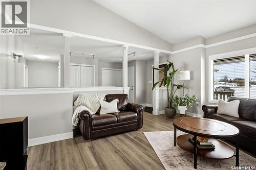 30 Cottonwood Place, Lumsden, SK - Indoor Photo Showing Living Room