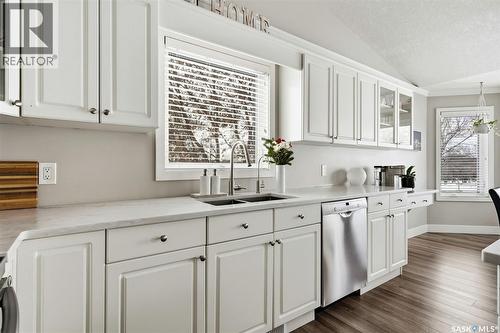 30 Cottonwood Place, Lumsden, SK - Indoor Photo Showing Kitchen With Double Sink