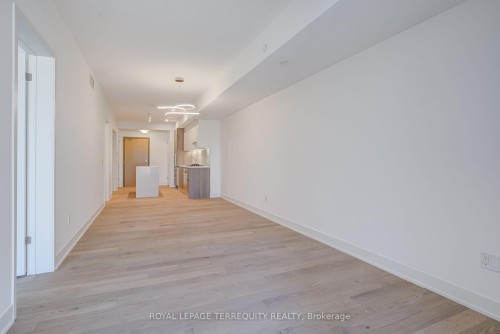 301-200 Keewatin Avenue, Toronto, ON - Indoor Photo Showing Other Room