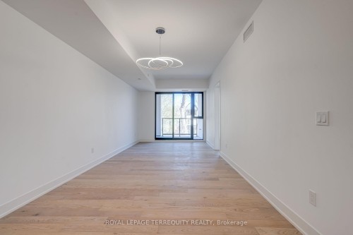 301-200 Keewatin Avenue, Toronto, ON - Indoor Photo Showing Other Room