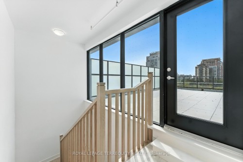 Ph05-200 Keewatin Avenue, Toronto, ON - Indoor Photo Showing Other Room