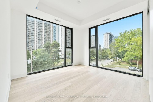 Ph05-200 Keewatin Avenue, Toronto, ON - Indoor Photo Showing Other Room