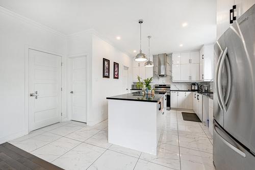 Cuisine - 288 Rue Chambly, Longueuil (Greenfield Park), QC - Indoor Photo Showing Kitchen With Upgraded Kitchen