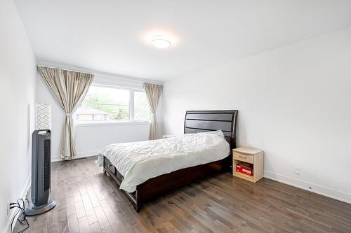 Chambre à coucher - 288 Rue Chambly, Longueuil (Greenfield Park), QC - Indoor Photo Showing Bedroom