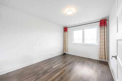 Chambre à coucher - 288 Rue Chambly, Longueuil (Greenfield Park), QC - Indoor Photo Showing Other Room