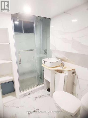 28 Castle Harbour Lane W, Markham, ON 