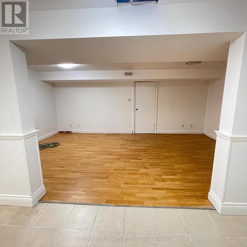 46 Woodlawn Avenue N, Mississauga, ON - Indoor Photo Showing Other Room