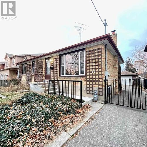 46 Woodlawn Avenue N, Mississauga, ON - Outdoor