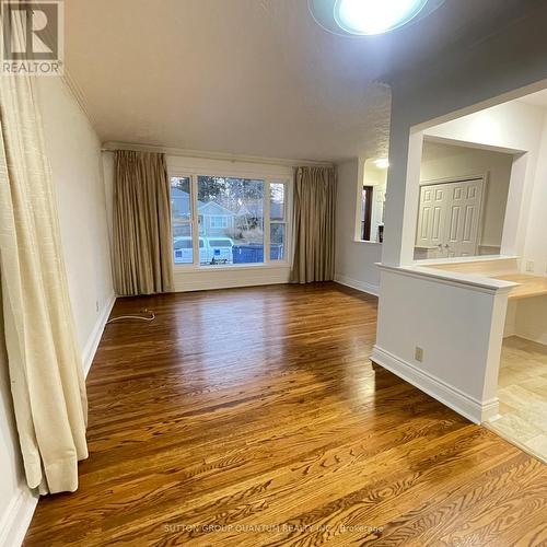 46 Woodlawn Avenue N, Mississauga, ON - Indoor