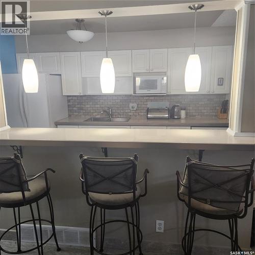 17 1292 Gordon Road, Moose Jaw, SK - Indoor Photo Showing Kitchen With Upgraded Kitchen