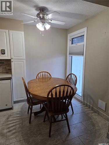 17 1292 Gordon Road, Moose Jaw, SK - Indoor Photo Showing Dining Room