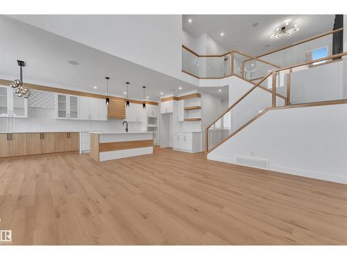 744 Astoria Wy, Devon, AB - Indoor