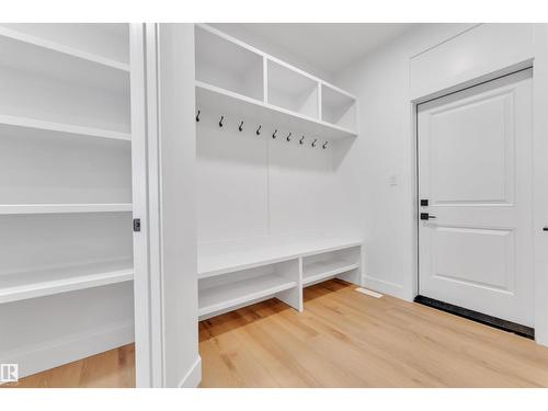 744 Astoria Wy, Devon, AB - Indoor