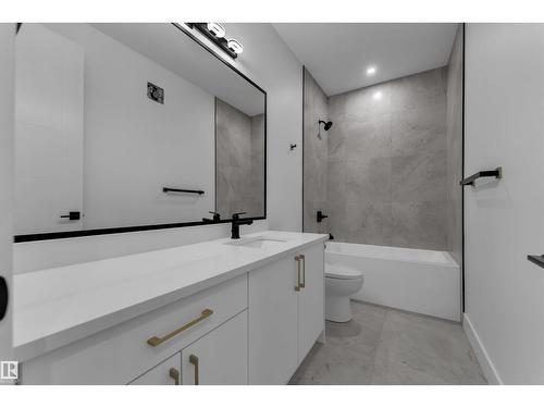 744 Astoria Wy, Devon, AB - Indoor Photo Showing Bathroom