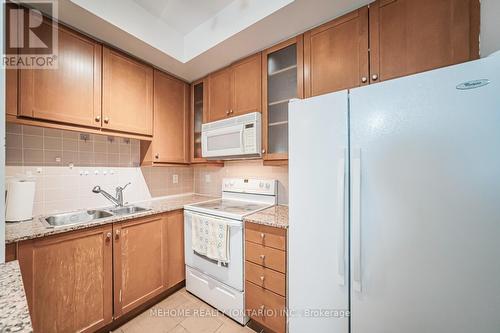 1501 - 60 Byng Avenue, Toronto, ON - Indoor Photo Showing Kitchen With Double Sink