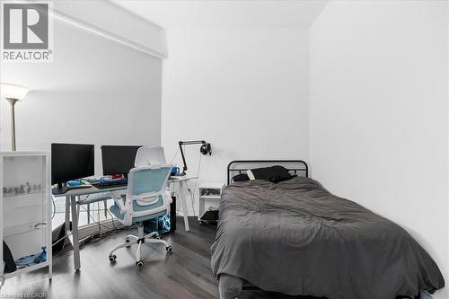 3883 Quartz Road Unit# 614, Mississauga, ON - Indoor Photo Showing Bedroom