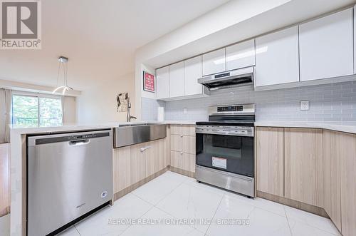 1227 - 28 Sommerset Way, Toronto, ON - Indoor Photo Showing Kitchen