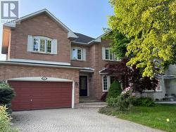 61 MARY ELIZABETH CRESCENT  Markham, ON L3R 9L4