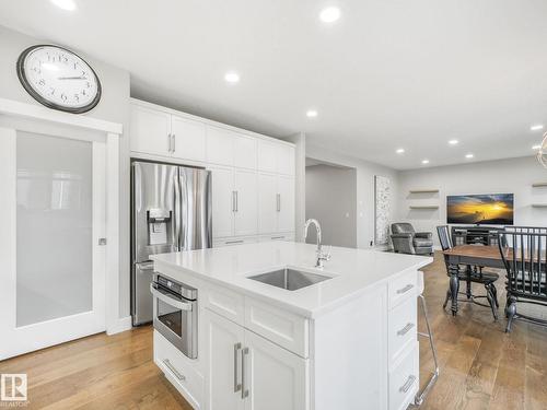 36 Nault Cr, St. Albert, AB - Indoor Photo Showing Kitchen With Upgraded Kitchen