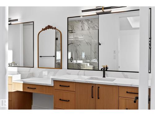 1926 Ainslie Link Sw, Edmonton, AB - Indoor Photo Showing Bathroom