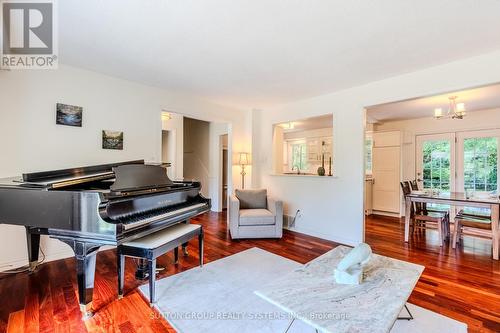 17 William Rex Crescent, Erin, ON - Indoor Photo Showing Living Room