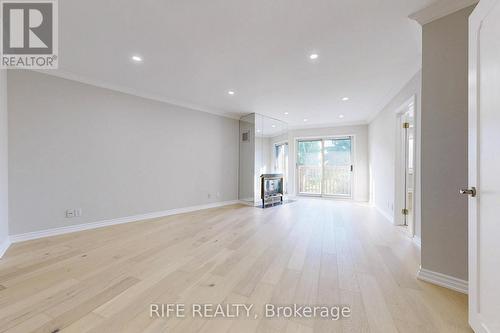 8 Elliotwood Court, Toronto, ON - Indoor Photo Showing Other Room