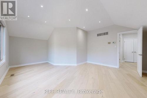 8 Elliotwood Court, Toronto, ON - Indoor Photo Showing Other Room