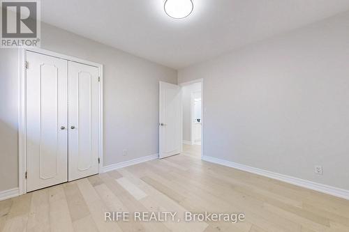 8 Elliotwood Court, Toronto, ON - Indoor Photo Showing Other Room