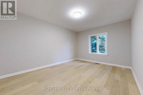 8 Elliotwood Court, Toronto, ON - Indoor Photo Showing Other Room