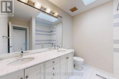 8 Elliotwood Court, Toronto, ON - Indoor Photo Showing Bathroom