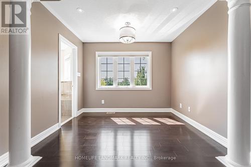 2481 Whistling Springs Crescent, Oakville, ON - Indoor Photo Showing Other Room