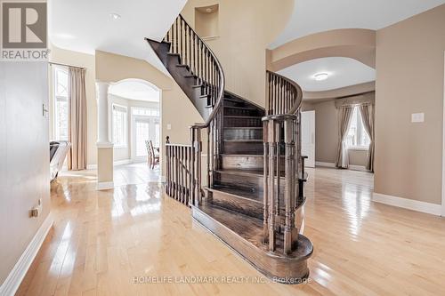 2481 Whistling Springs Crescent, Oakville, ON - Indoor Photo Showing Other Room