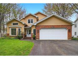 84 Linden CRES  Moncton, NB E1B 2B2