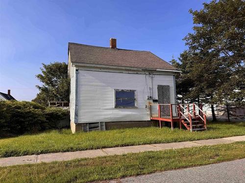 12 Butler Street, Yarmouth, NS 