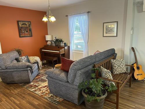 2279 North Street, Westville, NS 