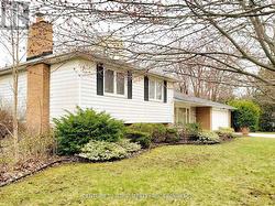 27 FONTHILL BOULEVARD  Markham, ON L3R 1V5