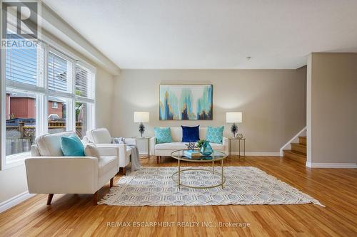 85 CHELSEA CRESCENT  Hamilton, ON L8E 5R8