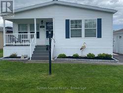 144 ROSEWOOD DRIVE  Georgian Bluffs, ON N4K 5N5