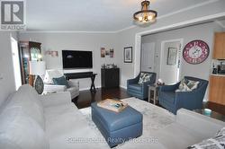 Large Living Room - 