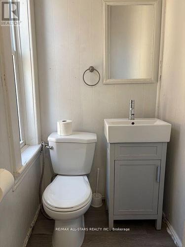 280 Lansdowne Street W, Peterborough (Ashburnham Ward 4), ON - Indoor Photo Showing Bathroom